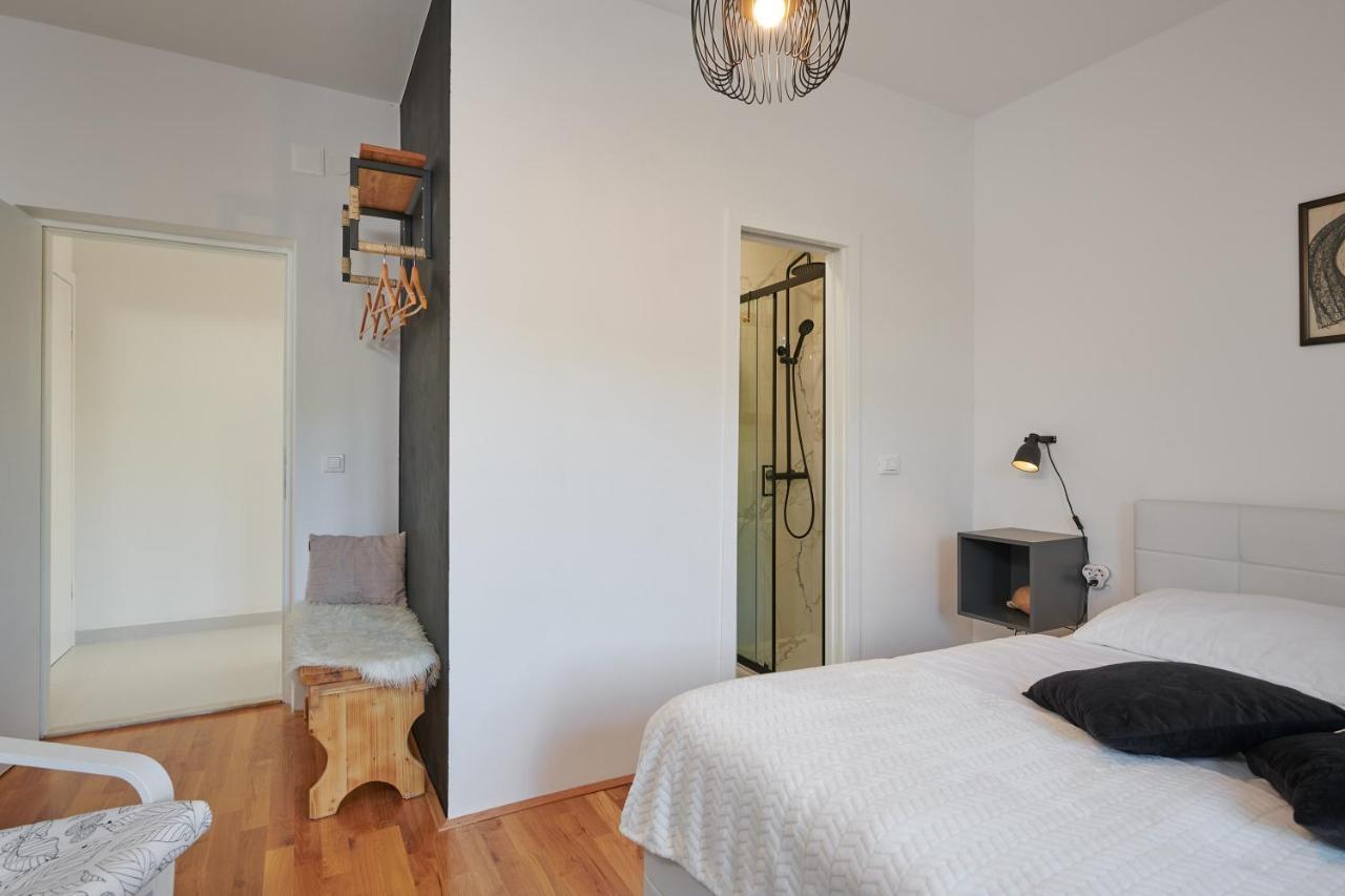 Apartments Micika تْسافتات المظهر الخارجي الصورة